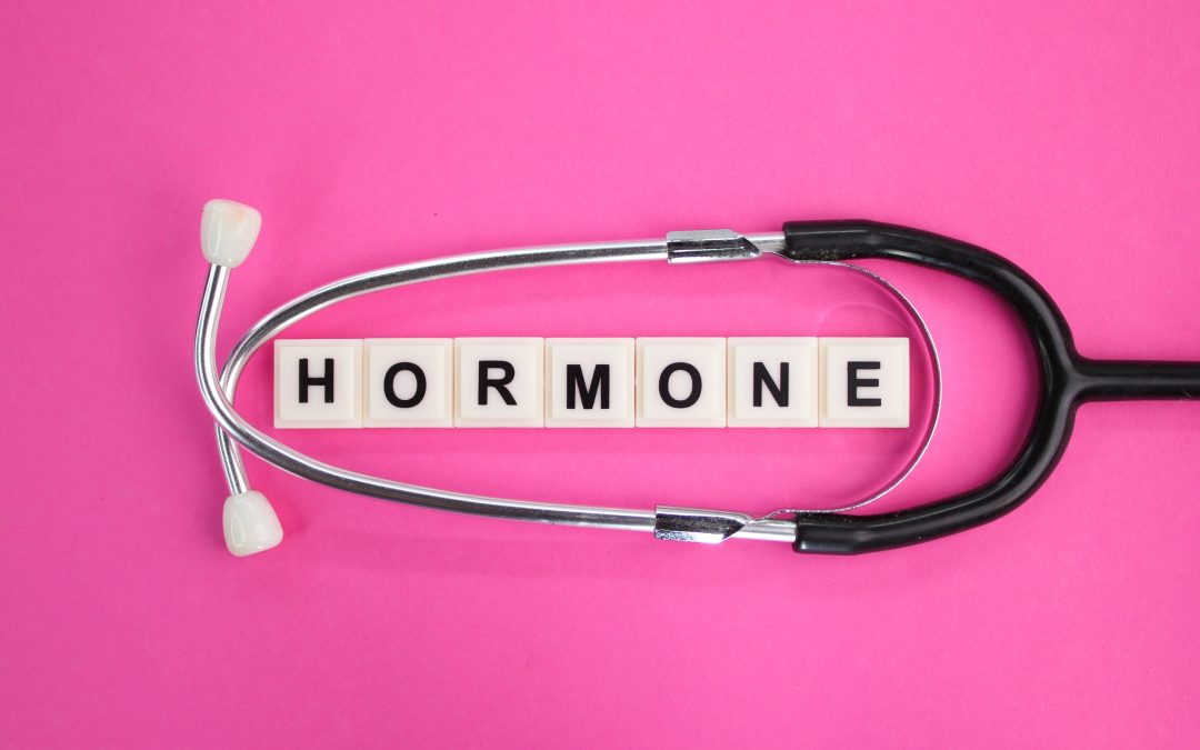 Hormonas femeninas: cómo afectan a tu salud y cuándo hacer un análisis