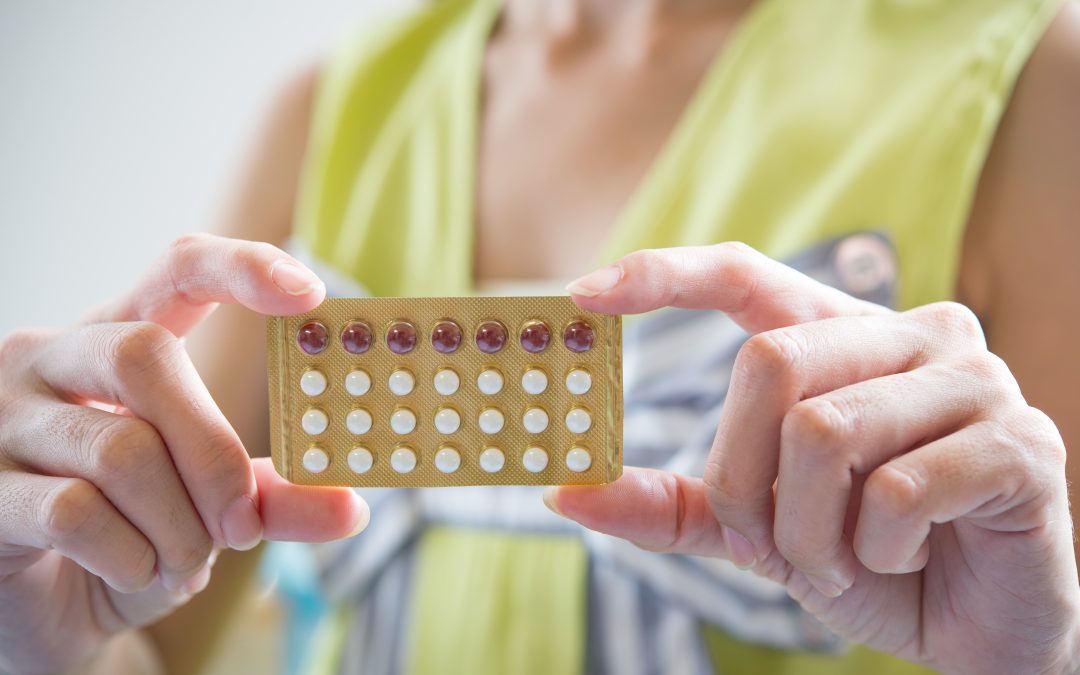 Anticonceptivos orales: tipos, efectos y control médico necesario